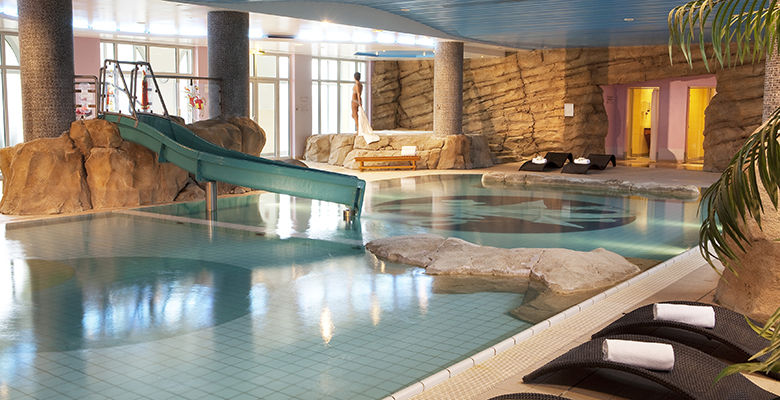 disney-hôtel-dream-castle-piscine